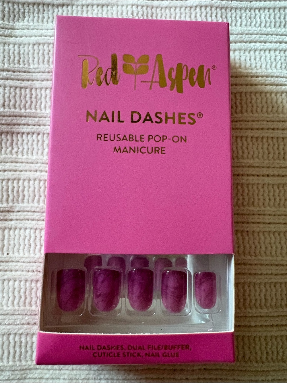 Red Aspen Reusable Pop-On Manicure - Pink Marble Nail Dashes Rose All Day